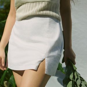 NWT Abercrombie & Fitch Linen Blend Slit Mini Skort Color White Size XXS